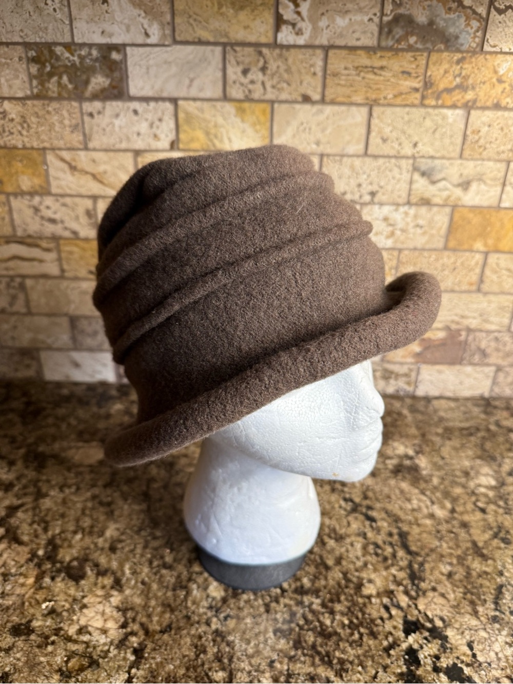 Scala Collezione 100% Wool Packable Hat  Cloche Rolled Brim One Size Classy.